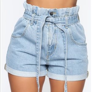 Fashion nova paper bag shorts